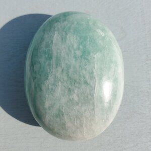Amazonite Palm Pillow Stone (J1)